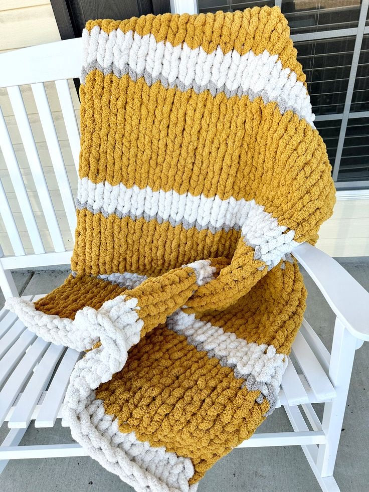 Chunky Knit Blanket Preorder